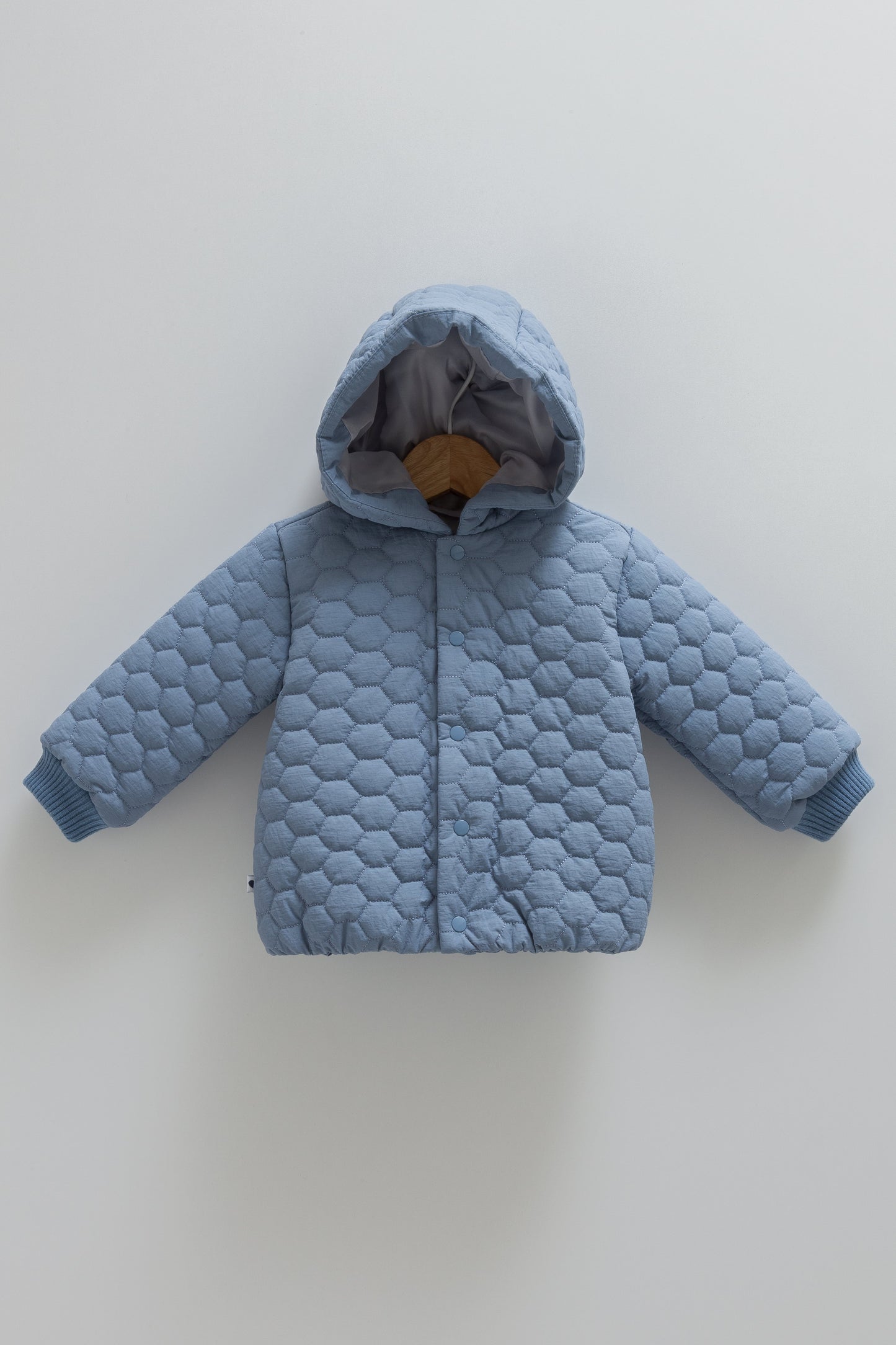 Kapüşonlu Kapitone Mont - Bebeğinizin Şıklığına Konforlu Bir Dokunuş